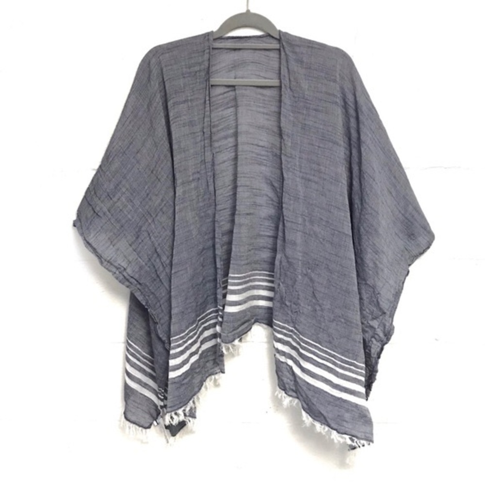 Tommy Bahama Breezy Travel Ruana